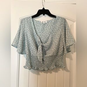 Women’s crop blouse